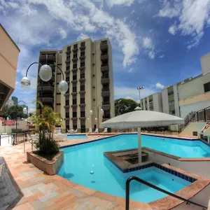 https://hotel-ema-palace.camposdojordaohotels.net