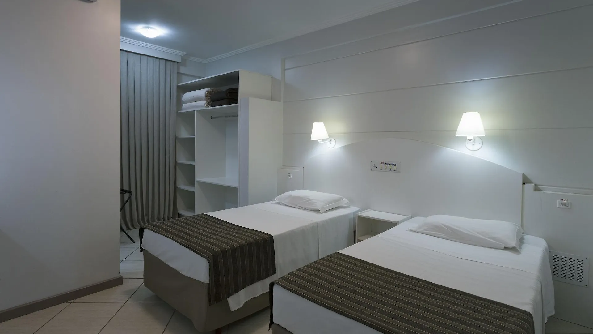 Valerim Florianopolis Otel Brezilya